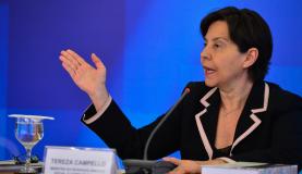 Brasília - A ministra do Desenvolvimento Social e Combate à Fome, Tereza Campello, comenta os dados da Pesquisa Nacional por Amostra de Domicílios (Pnad) 2014, divulgada pelo IBGE Valter Campanato/Agência Brasil