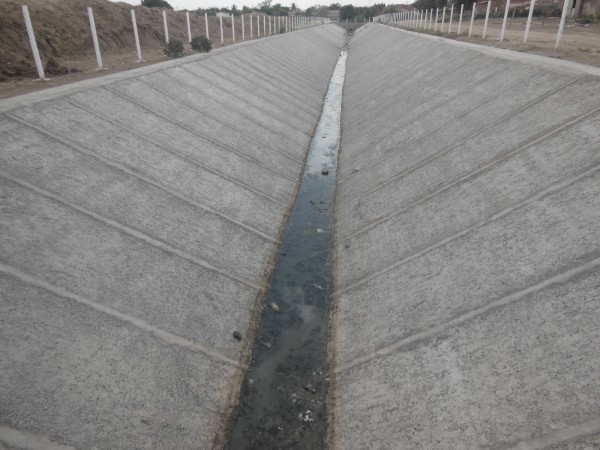 esgoto canal