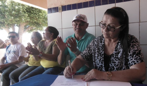 prefeita assina ordem