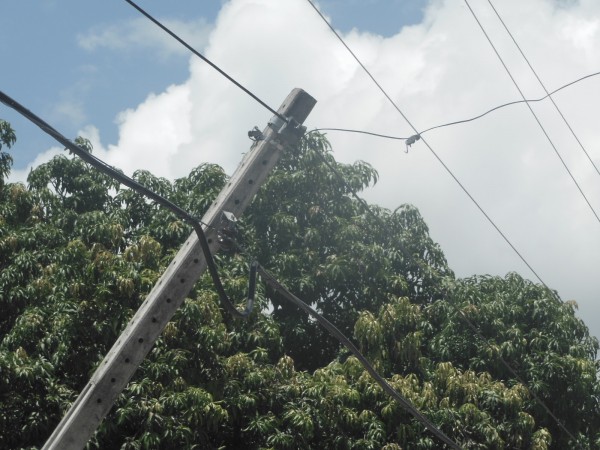 poste caindo 2