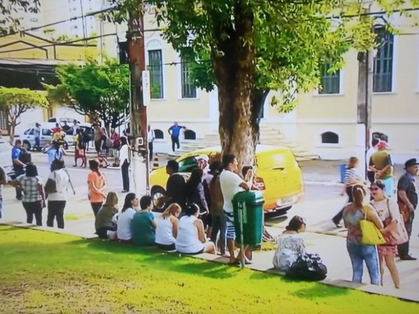 domingo-povo-rua