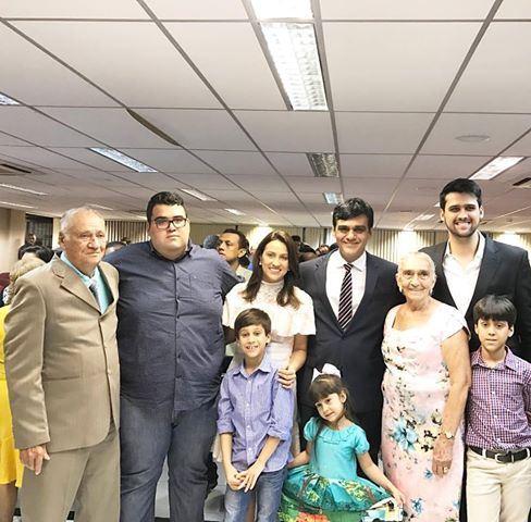 naumi-e-familia