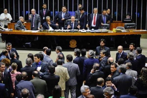 Em quase 30 anos Congresso aprovou