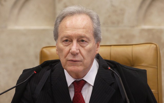 Presidente do STF marca