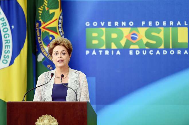 dilma reune equipe