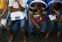 Desemprego vai a 11,8% e país tem 12 milhões de desocupados
