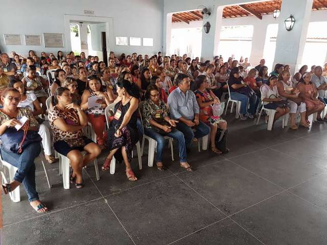 professores-de-caucaia-rejeitam-trabalhar-aos-sabados-para-repor-calendario-letivo