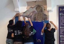 Alunos acham imagem sacra escondida sob reboco em patrimônio histórico de Fortaleza