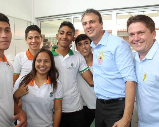 Prefeito Ednaldo Lavor recebe governador e inaugura unidade de ensino