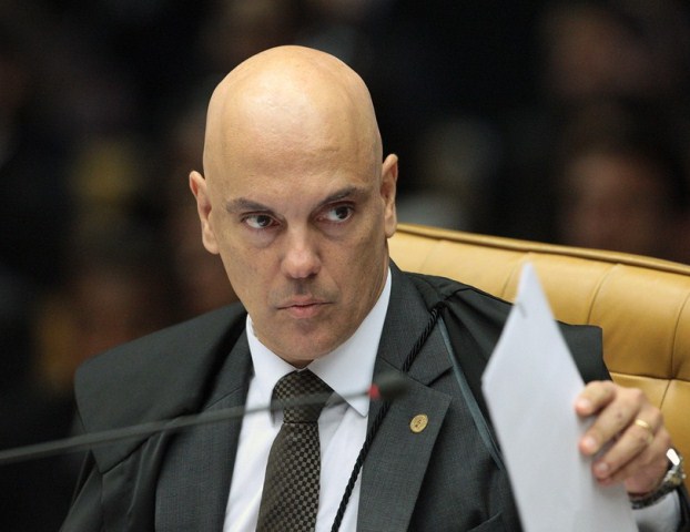 Alexandre de Moraes envia