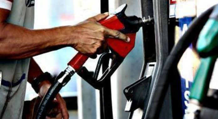 Gasolina e etanol registram alta