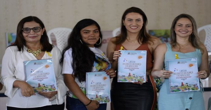erikaselo unicef_crianca_cartilha