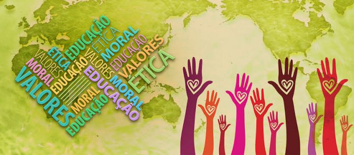 Professores da Educação Infantil de Caucaia participam de seminário sobre valores humanos