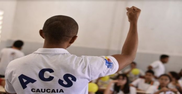 Agentes de Saúde de Caucaia orientam famílias, via mensagens instantâneas, durante quarentena