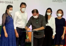 Prefeito de Várzea Alegre assina em Fortaleza pacto pela Assistência Social