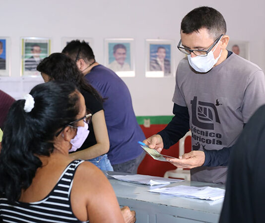 Com pendências resolvidas, mais de 1.200 trabalhadores de Várzea Alegre recebem o Garantia-Safra