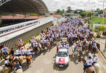 Mais de 500 cavaleiros e cavaleiras participam a XV Cavalgada de Várzea Alegre