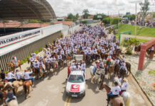 Mais de 500 cavaleiros e cavaleiras participam a XV Cavalgada de Várzea Alegre