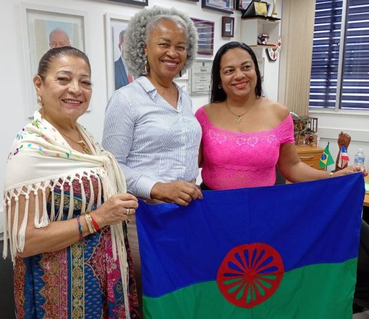 Dia Estadual da Mulher Cigana da Bahia: Com muita gratidão, a RBPC registra agradecimento a Deputada Olivia Santana.