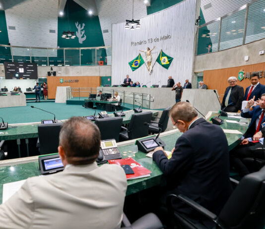 Assembleia aprova 15 proposições de parlamentares nesta quinta-feira (9/10).