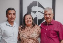 Dia “D” conversando com as pessoas: Deputado José Airton Cirilo recebe várias lideranças .